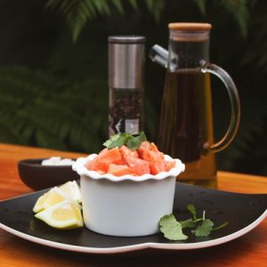 CUBO DE SALMON (CEVICHE O TARTARO)